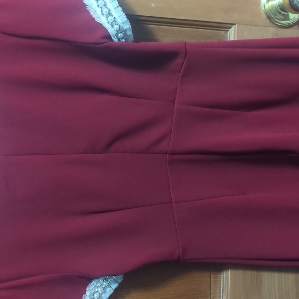 Betsey Johnson Burgundy Midi Dress with Cream Trim 4 - Picture 5 of 6